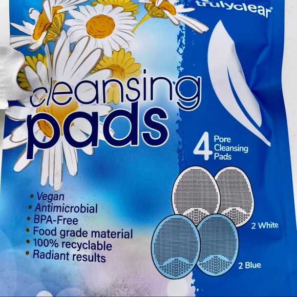 NWT Truly Clear Cleansing Pads (4pk) - Picture 11 of 14